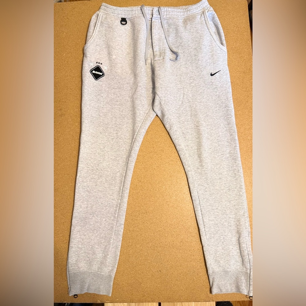 NIKE x F.C. BRISTOL SWEATPANTS size XL